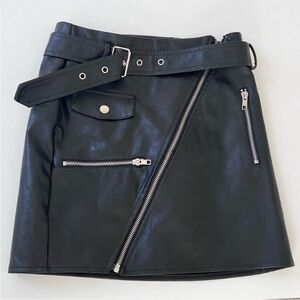 Black Mini Skirt with Zipper Accents
